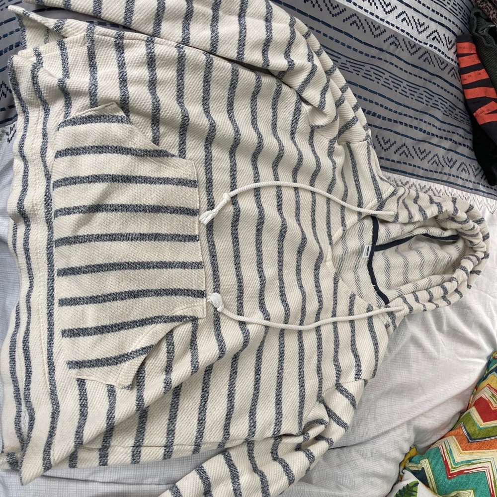 Old navy light weight sweater